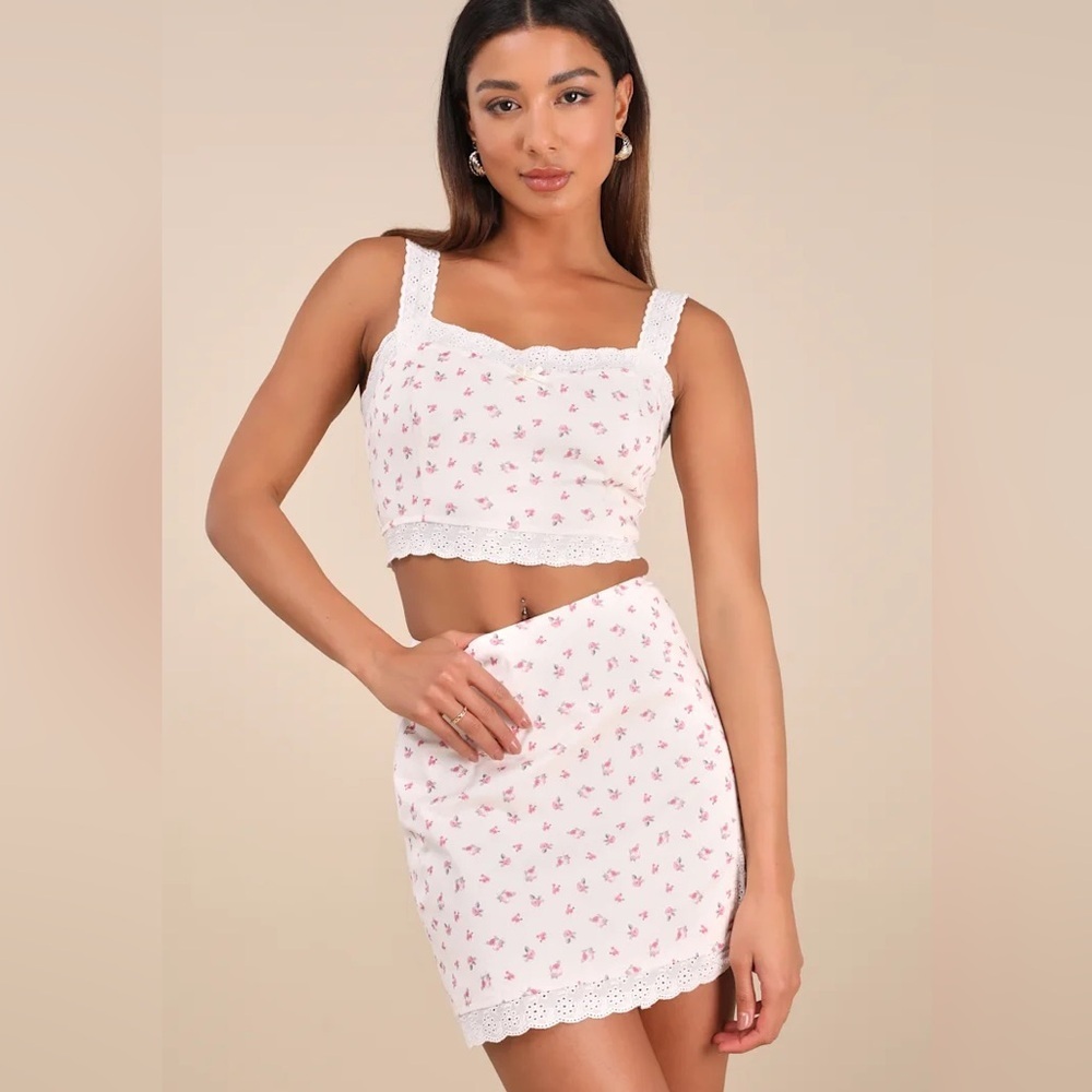 Floral Two-Piece Bodycon Mini Dress - Picture 2 of 4